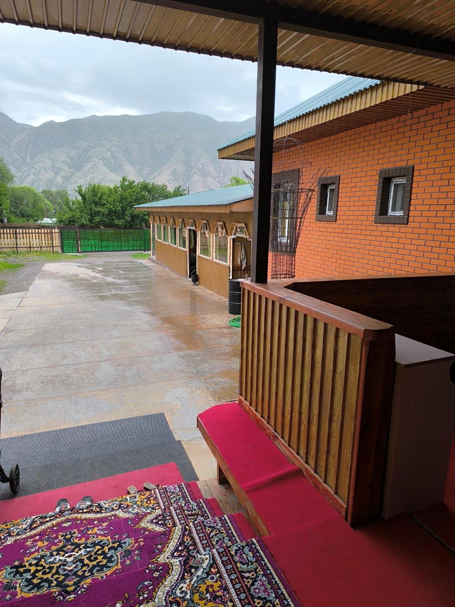 Kolsay Aisha Hotel Saty Ngoại thất bức ảnh